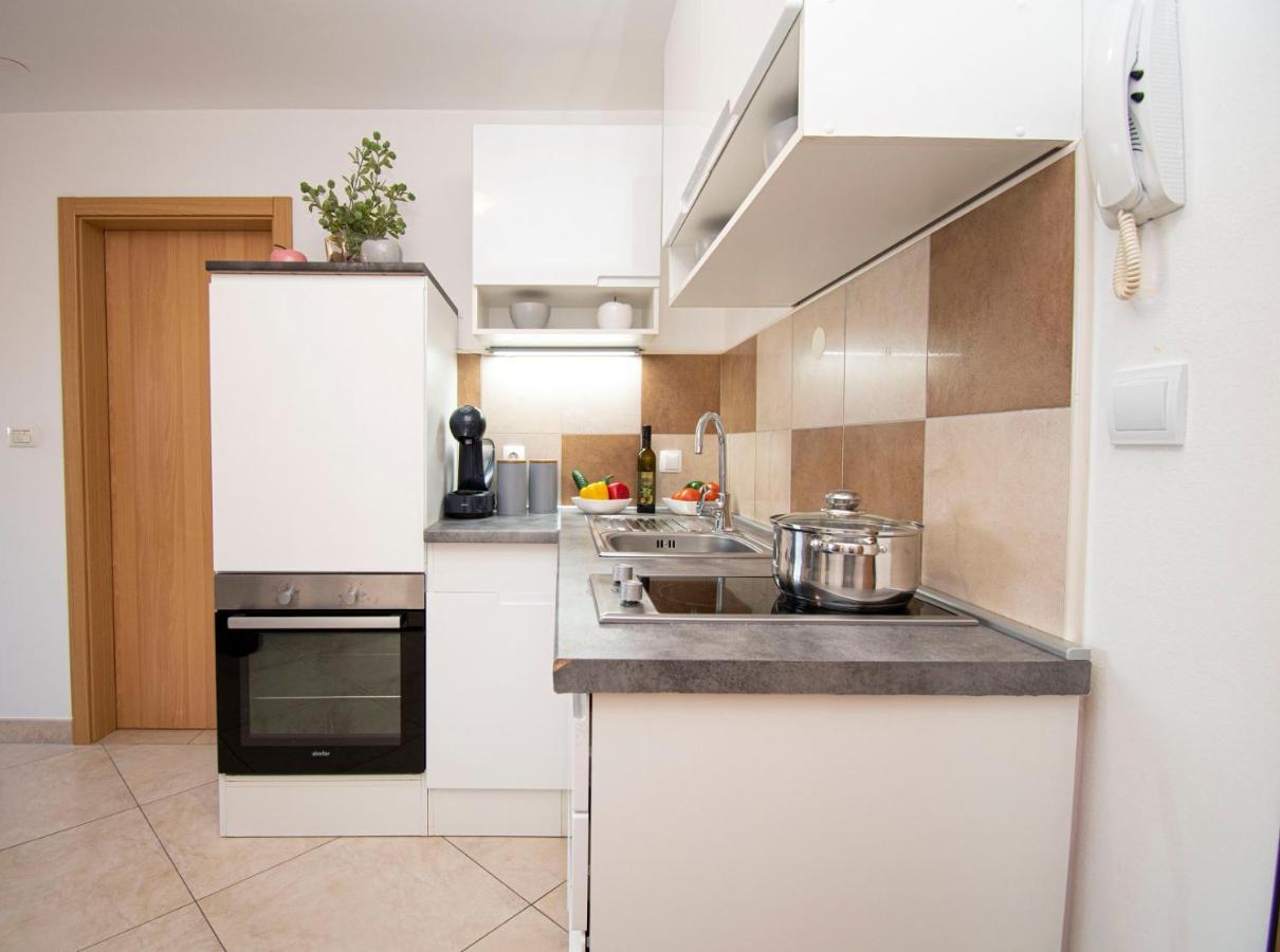 Apartment Sun Pula Extérieur photo